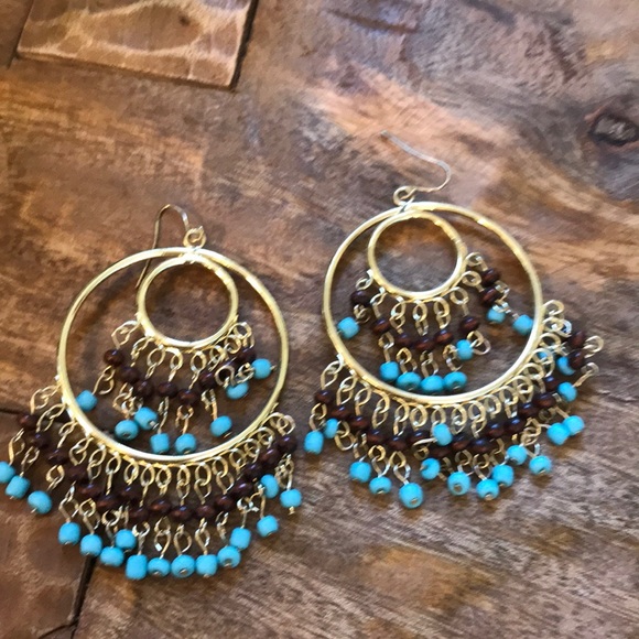 Turquoise and wood bead chandelier earrings - Picture 2 of 3